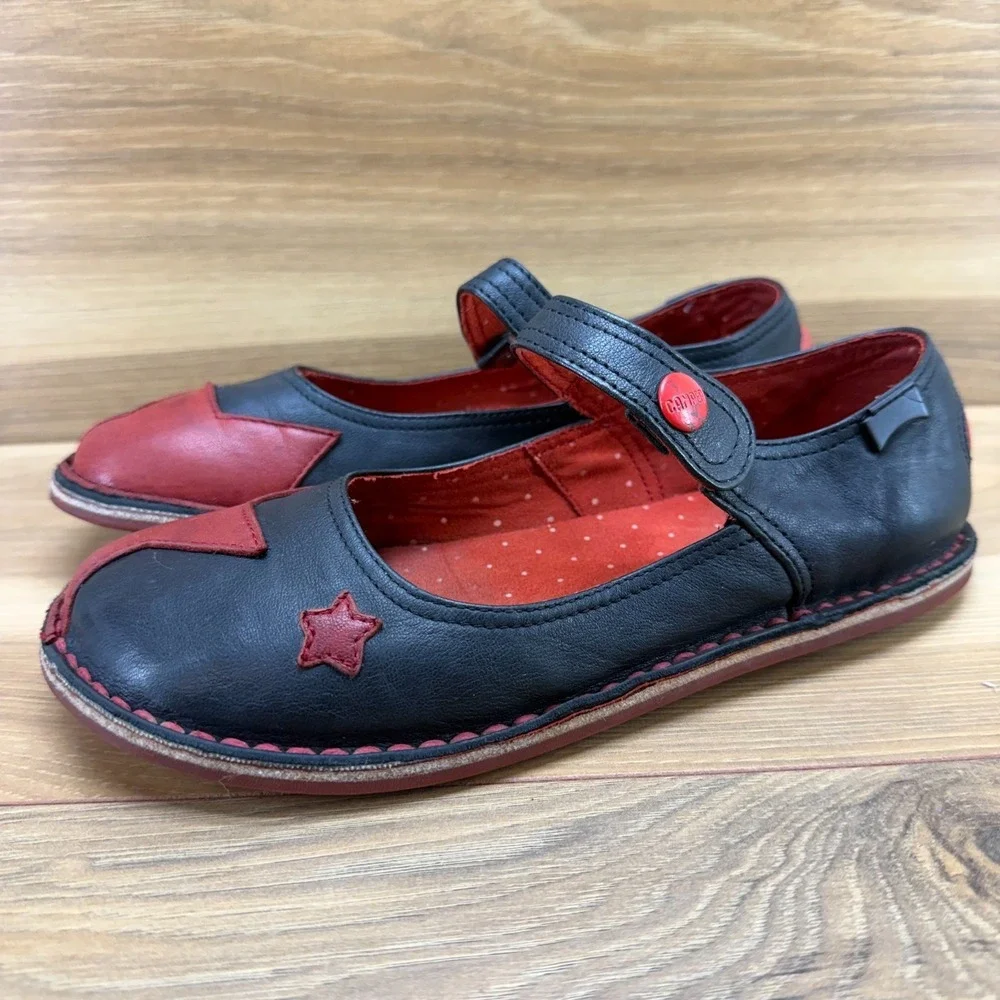 CAMPER Big Girls 3.5 EU 35 Mary Janes Star Black Leather Red Snap Button School